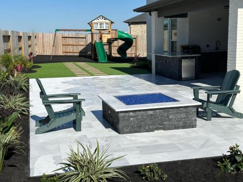 Firepit, outdoor seating