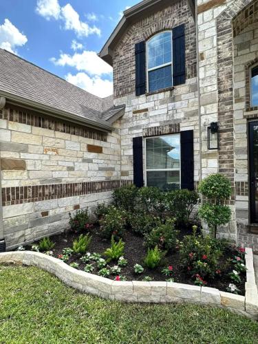 Landscaping in Magnolia Creek Subdivision, League City. Landscaping.