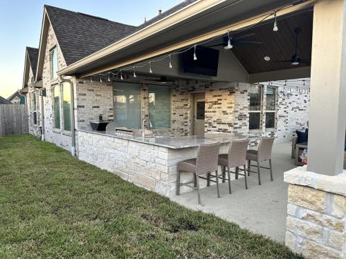 Outdoor kitchen, grilling, backyard kitchen, custom patio. Westwood Subdivision, League City.